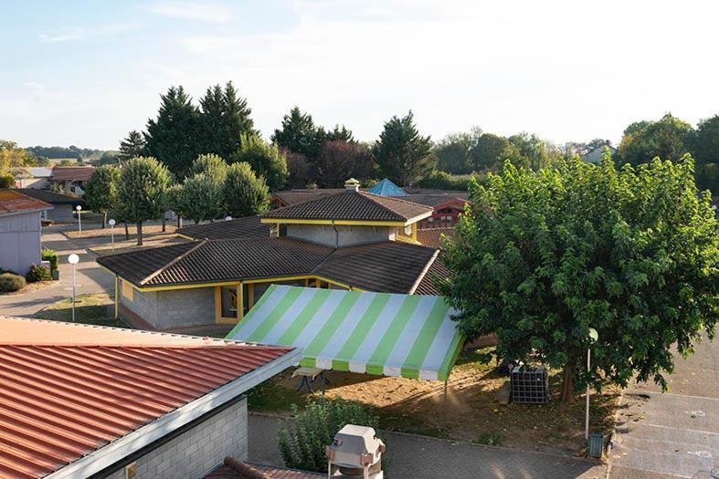 Domaine De Sainte-Croix Hotel Exterior photo